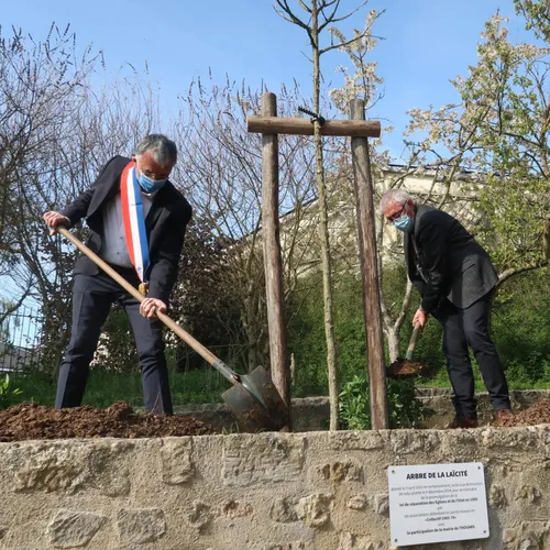 JOURNAL DU VENDREDI 9 AVRIL (SOIR)